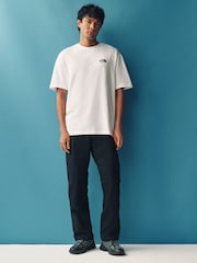 أبيض - The North Face Essential Oversized T-Shirt - صورة 2 من 6