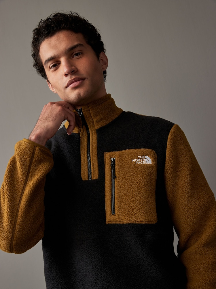 The North Face Black Face Yumiori 1/4 Zip Fleece - Image 4 of 4 The North Face Black Face Yumiori 1/4 Zip Fleece - Image 4 of 4