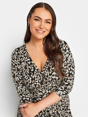 Yours Curve Black Leopard Print Maxi Print - Image 4 of 4