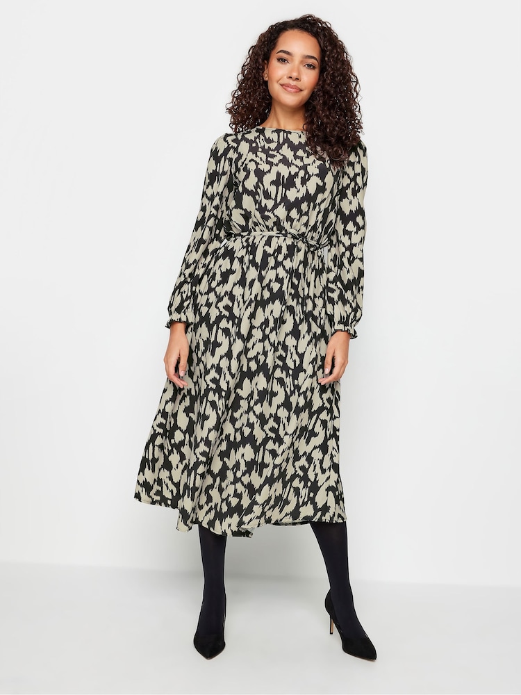 Schwarz - M&Co Long Sleeve Smock Dress - Bild 1 von 5 Schwarz - M&Co Long Sleeve Smock Dress - Bild 1 von 5