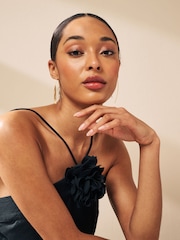 Gold Tone Pull Through Earrings - Image 2 of 4