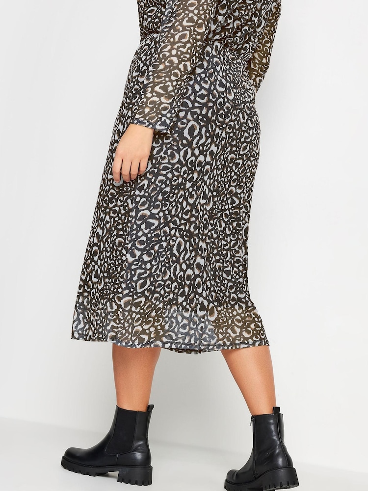 Yours Curve Blue Double Layered Mesh Skirt - Image 2 of 4 Yours Curve Blue Double Layered Mesh Skirt - Image 2 of 4