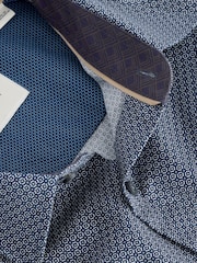 Navy Blue/White Geometric Printed 100% Cotton Formal Single Cuff Shirt - Image 12 of 12