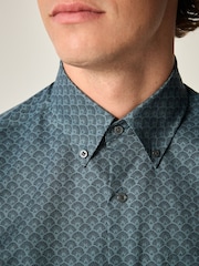 Bloque azul marino con estampado - Camisa Oxford con diseño abotonado fácil de plancha - Imagen 4 de 8