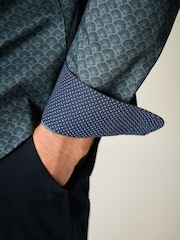 Bloque azul marino con estampado - Camisa Oxford con diseño abotonado fácil de plancha - Imagen 5 de 8