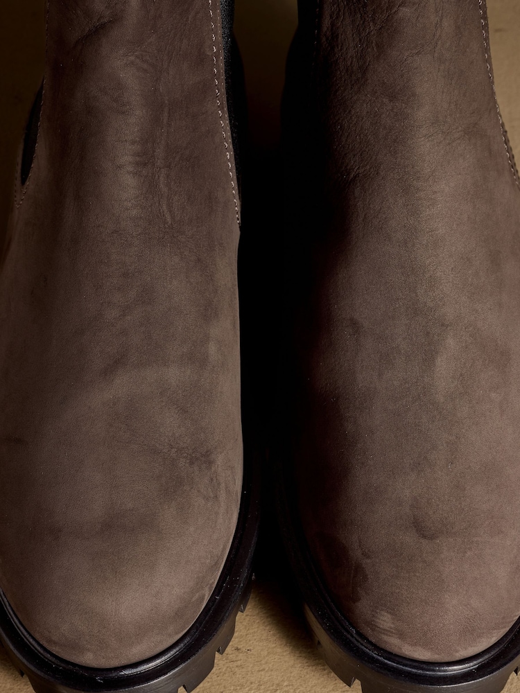 Russell & Bromley Brown Nubuck Hudson Chelsea Boots - Image 7 of 7