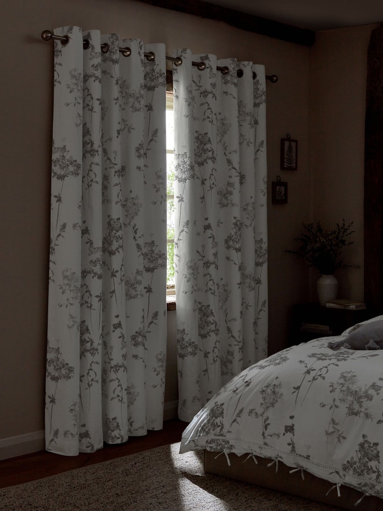 Grey Floral Eyelet Blackout/Thermal Curtains - Image 4 of 8