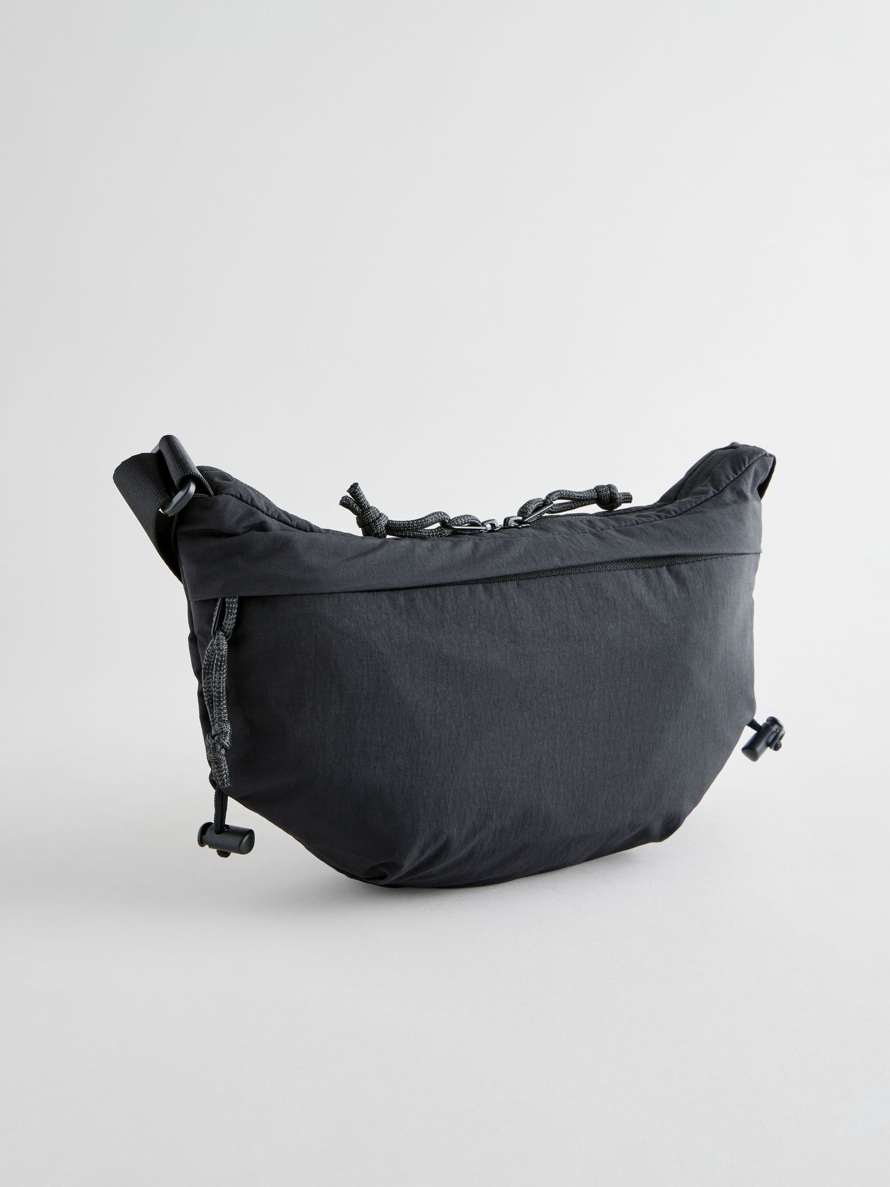 The North Face Simple Cross Bag M : r/ManyBaggers