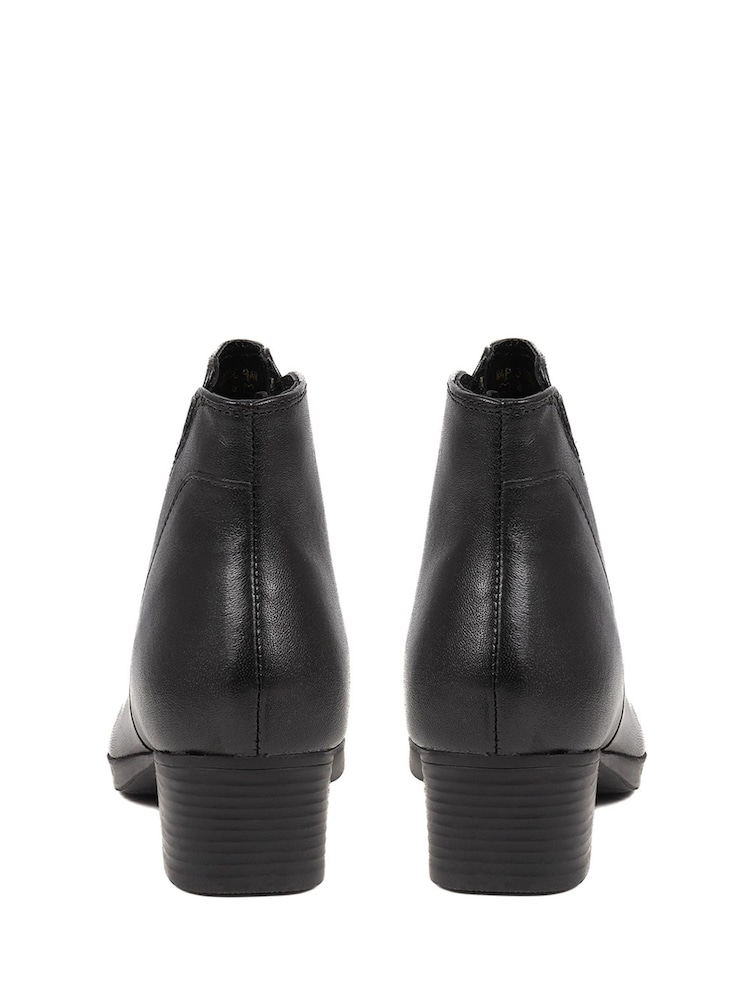 Pavers Heeled Leather Black Ankle Boots - Image 3 of 5