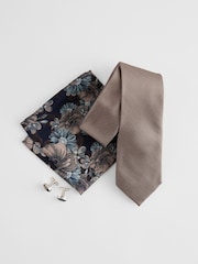 Natur/Braun - Krawatte, quadratisches Einstecktuch und Manschettenknöpfe im Geschenk-Set aus Seide - Bild 2 von 4