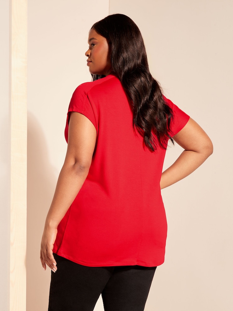 Friends Like These Red Curve Short Sleeve V Neck Tunic Top - Image 4 of 4 Friends Like These Red Curve Short Sleeve V Neck Tunic Top - Image 4 of 4