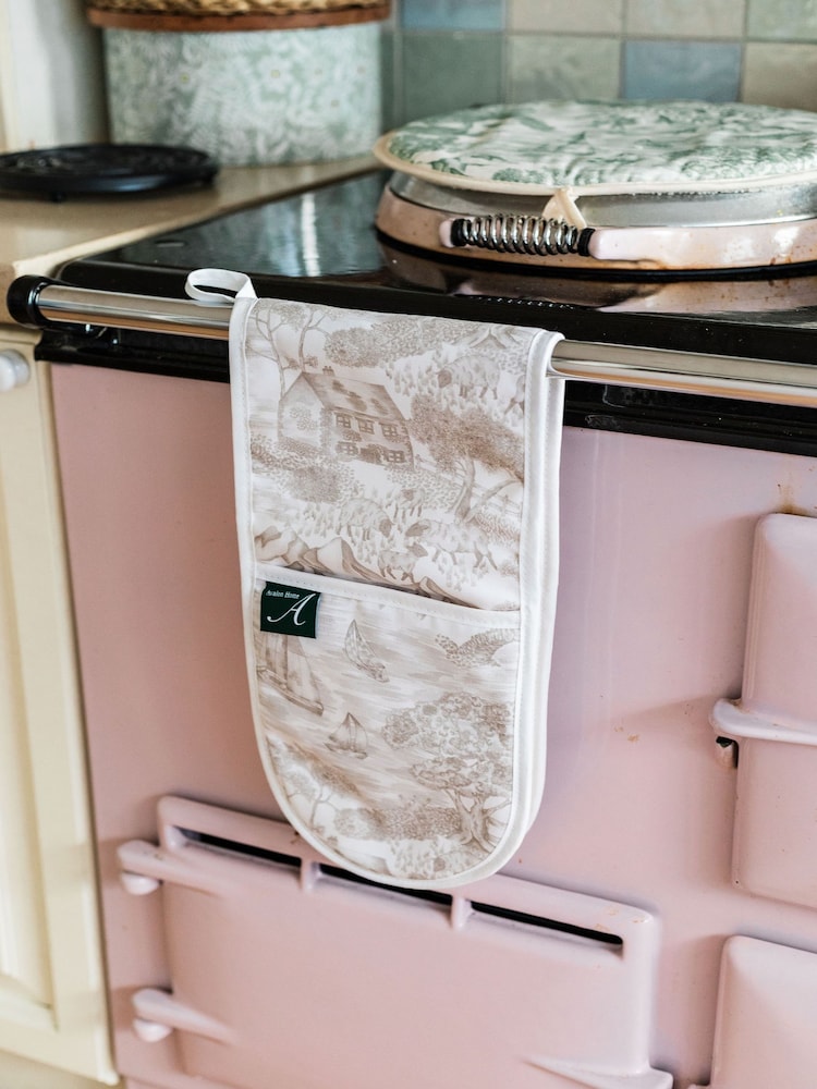 Avalon Home Natural Soft Toile Oven Glove - Image 4 of 4