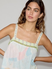 طقم بيجاما قطني بحمالات من Never Fully Dressed - صورة 3 من 8
