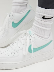 Nike White/Green Air Force 1 Youth Trainers - Image 2 of 13
