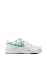 Nike White/Green Air Force 1 Youth Trainers - Image 6 of 13