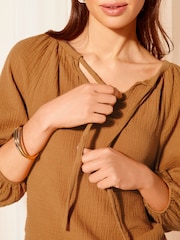 Rostorange - Friends Like These Blouson-Bluse aus Baumwolle in Knitteroptik mit 3/4-Ärmeln und Schnürung - Bild 2 von 4