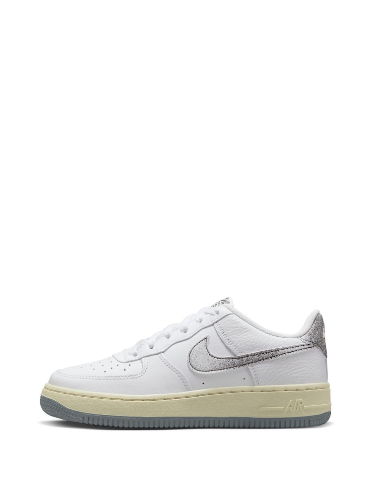 Nike White Air Force 1 LV8 3 Youth Trainers - Image 2 of 12