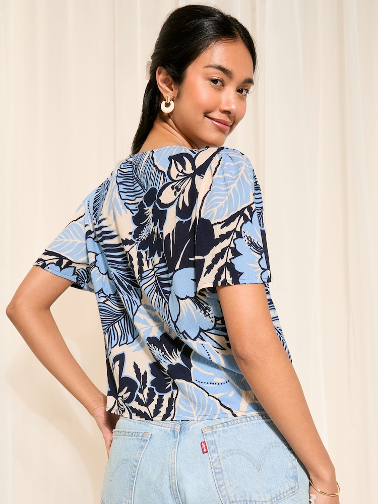 Friends Like These Blue Floral V Neck Tie Front Shorts Crinkle Woven Sleeve Top - Image 4 of 4