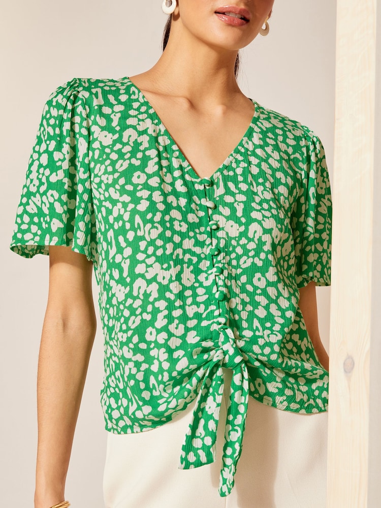 Friends Like These Green V Neck Tie Front Shorts Crinkle Woven Sleeve Top - Image 2 of 4
