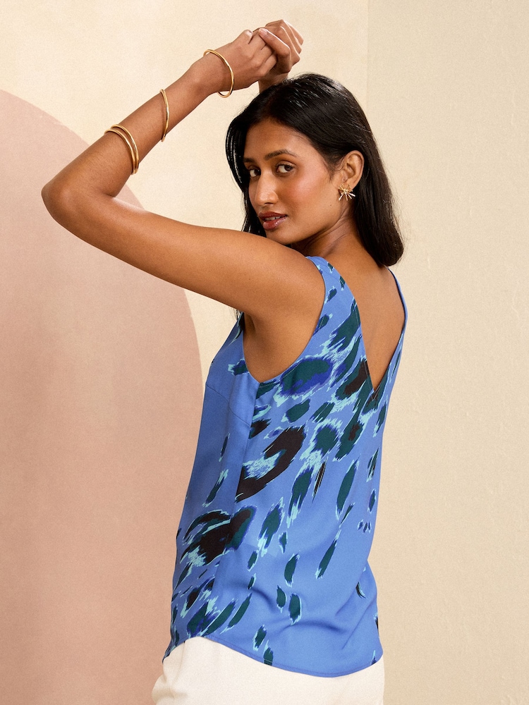 Love & Roses Blue Animal V Neck V Back Woven Vest - Image 2 of 4 Love & Roses Blue Animal V Neck V Back Woven Vest - Image 2 of 4