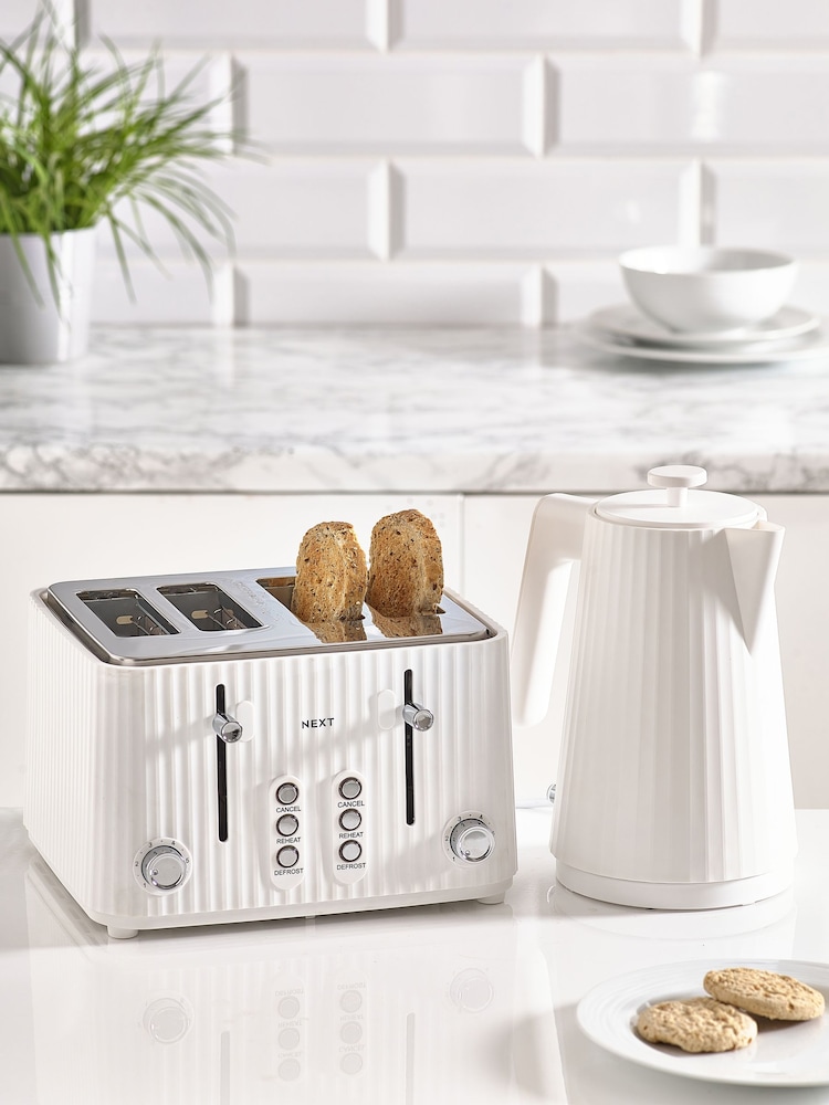 White Sleek 4 Slice Toaster - Image 2 of 7