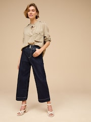 Rinse-Waschung, Blau - Kurz geschnittene Jeans mit weitem Bein und Verschluss mit zwei Knöpfen - Bild 1 von 6