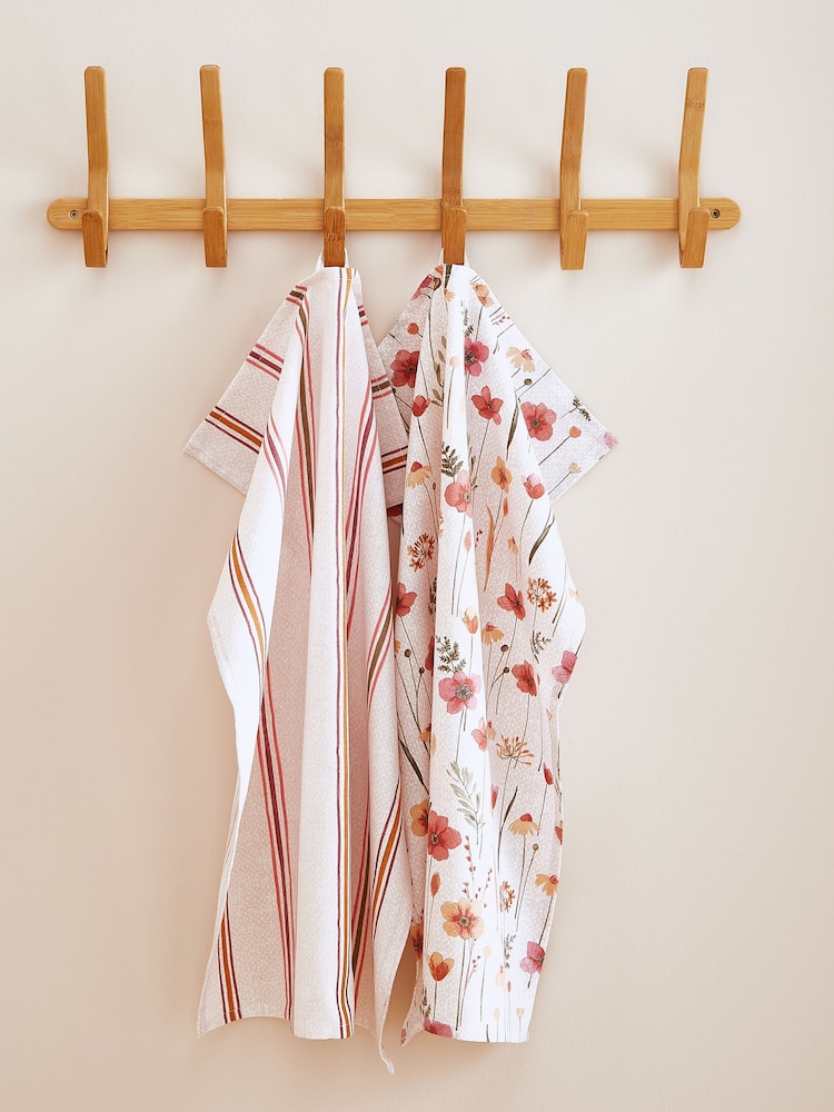 Catherine Lansfield Natural Harvest Flowers 100% Cotton Kitchen Tea Towels - Image 1 of 3