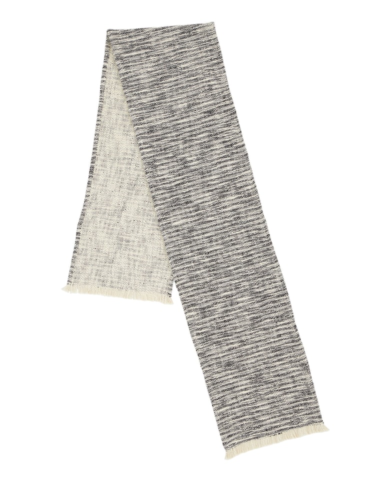 Pineapple Elephant Black Textured Frayed Edge 100% Cotton Table Runner - Image 5 of 5