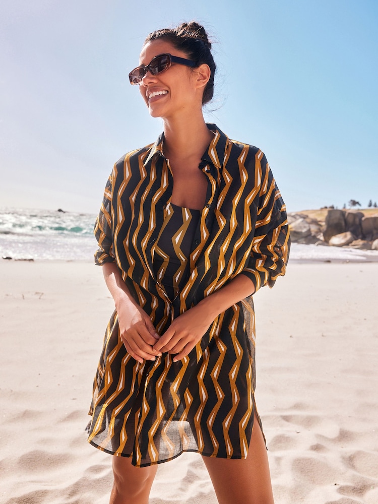 أسود شكل هندسي - Scion Beach Shirt Cover-Up - صورة 1 من 6