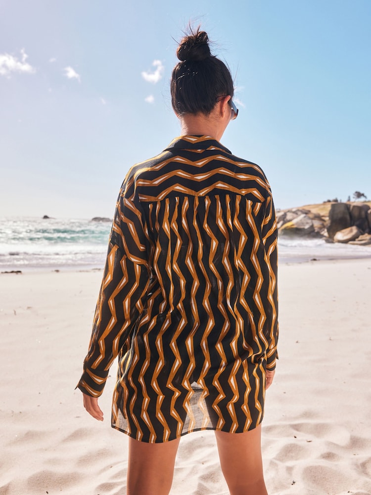أسود شكل هندسي - Scion Beach Shirt Cover-Up - صورة 2 من 6