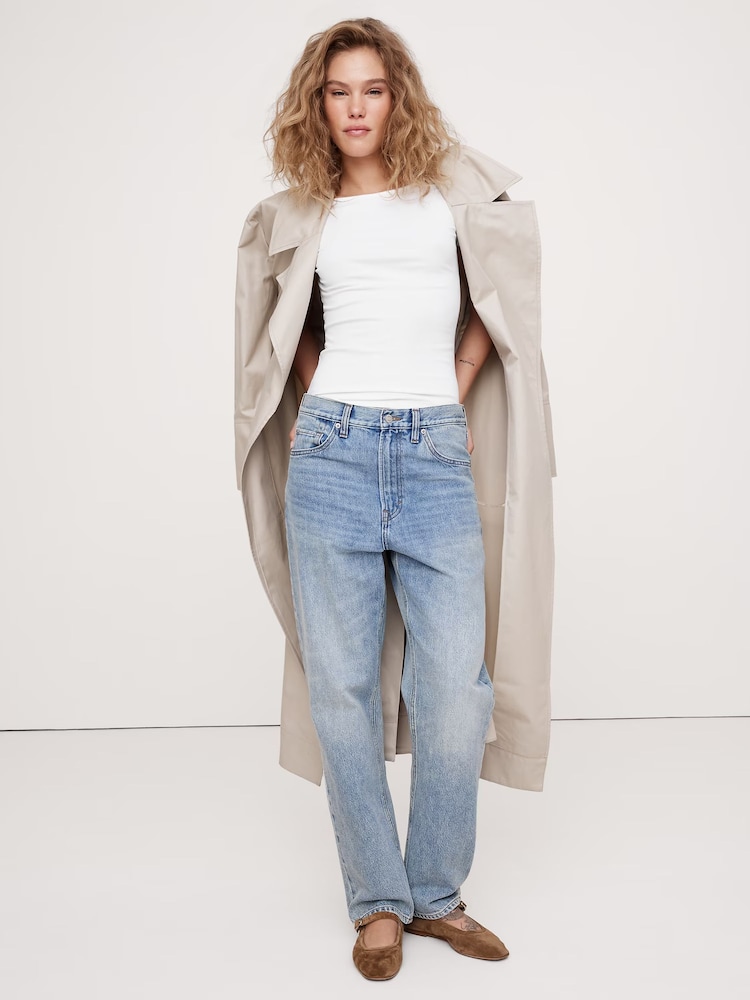 Banana Republic White Refined Scoop-Neck T-Shirt - Image 6 of 7