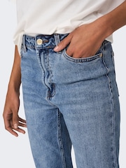 ONLY Blue High Waisted Mom Leg Veneda Jeans - Image 3 of 6