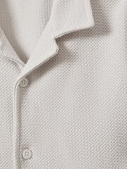 Reiss Silver Gerrard 3-9 yrs Textured Cotton Cuban Collar Shirt - Image 4 of 4