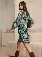 Lipsy Green Placement Printed Long Sleeve Shift Mini Dress - Image 2 of 4