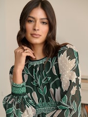 Lipsy Green Placement Printed Long Sleeve Shift Mini Dress - Image 3 of 4