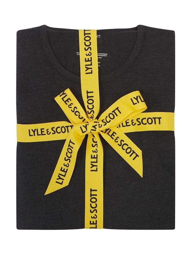Lyle & Scott Black Rozman Loungewear Set - Image 6 of 6