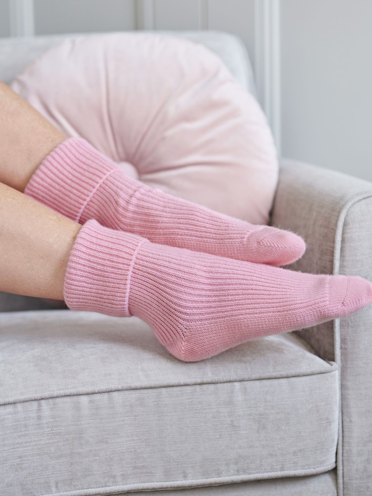 Pure Collection Pink Cashmere socks - Image 1 of 2