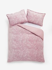 Pink Floral Leaf Velvet Duvet Cover and Pillowcase Set - Image 4 of 4