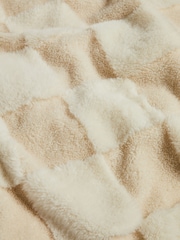 Cream Cosy Borg Checkerboard Fleece Duvet Cover and Pillowcase Set - Image 3 of 4