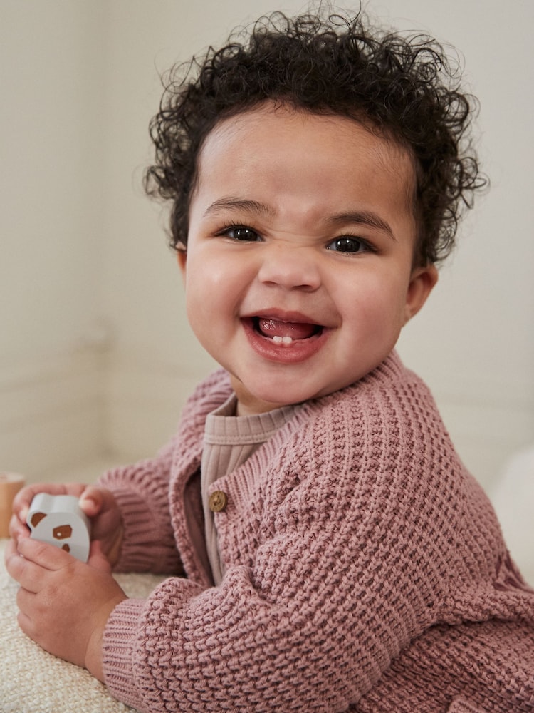 ורוד - Back Slogan Embroidered Baby Knitted Cardigan (0mths-2yrs) - Image 3 of 11