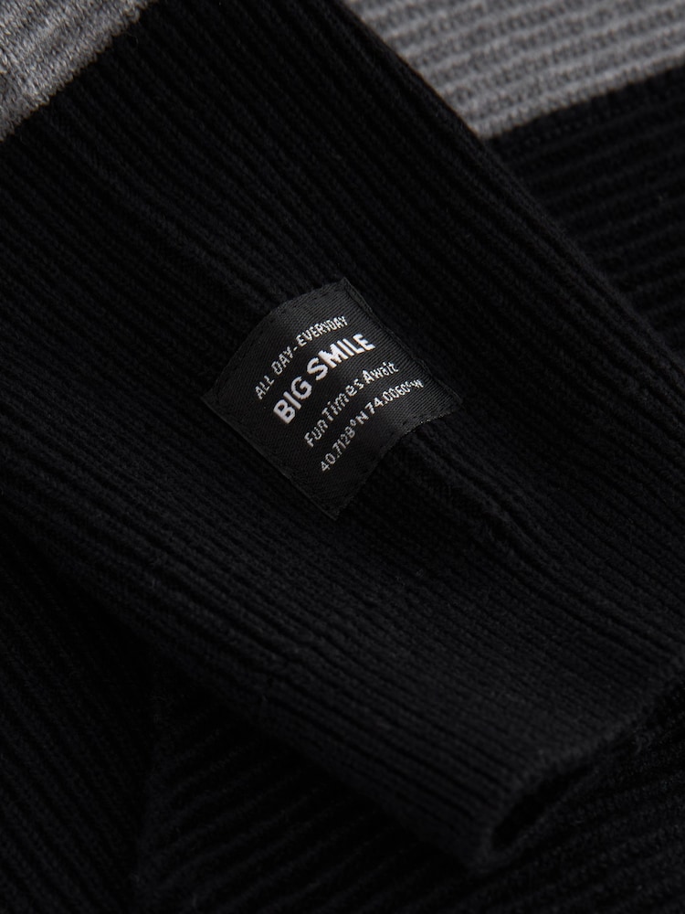 Black/Grey Knitted Textured 100% Cotton Hoodie and Joggers Set (3mths-7yrs) - Image 4 of 4
