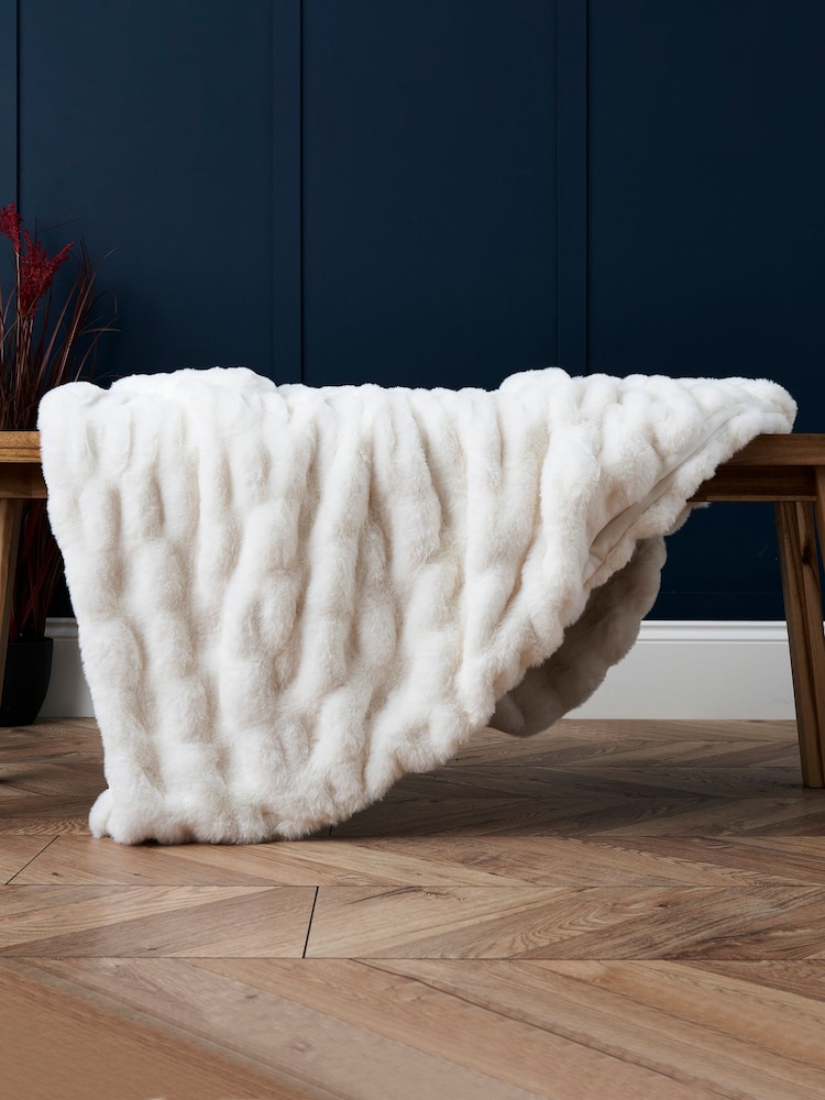 BHS White Ruched Faux Fur Throw - Image 1 of 4 BHS White Ruched Faux Fur Throw - Image 1 of 4