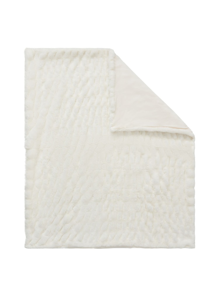 BHS White Ruched Faux Fur Throw - Image 4 of 4