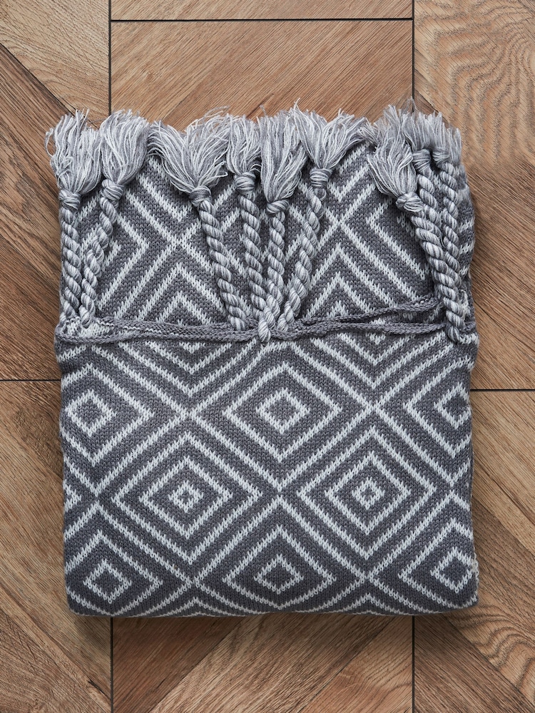 BHS Grey Kamina Throw - Image 3 of 3 BHS Grey Kamina Throw - Image 3 of 3