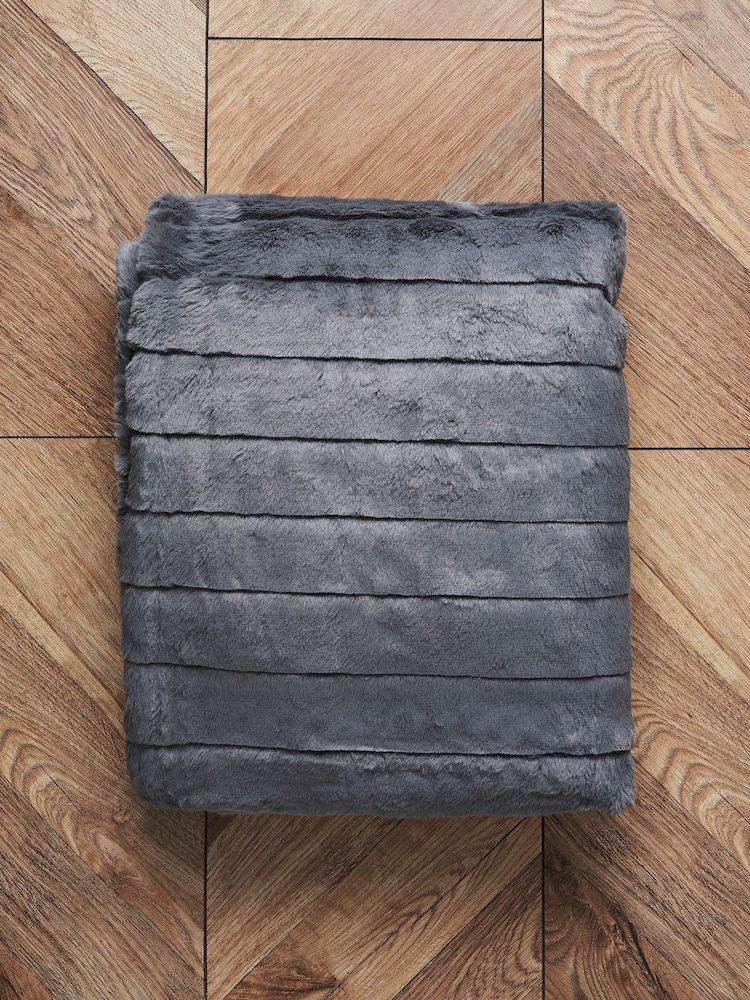BHS Grey Boa Throw - Image 3 of 3