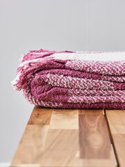 BHS Pink Trieste - Feather Woven Throw - Image 2 of 3