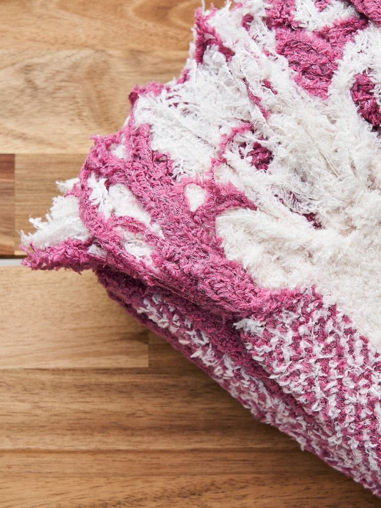BHS Pink Trieste - Feather Woven Throw - Image 3 of 3