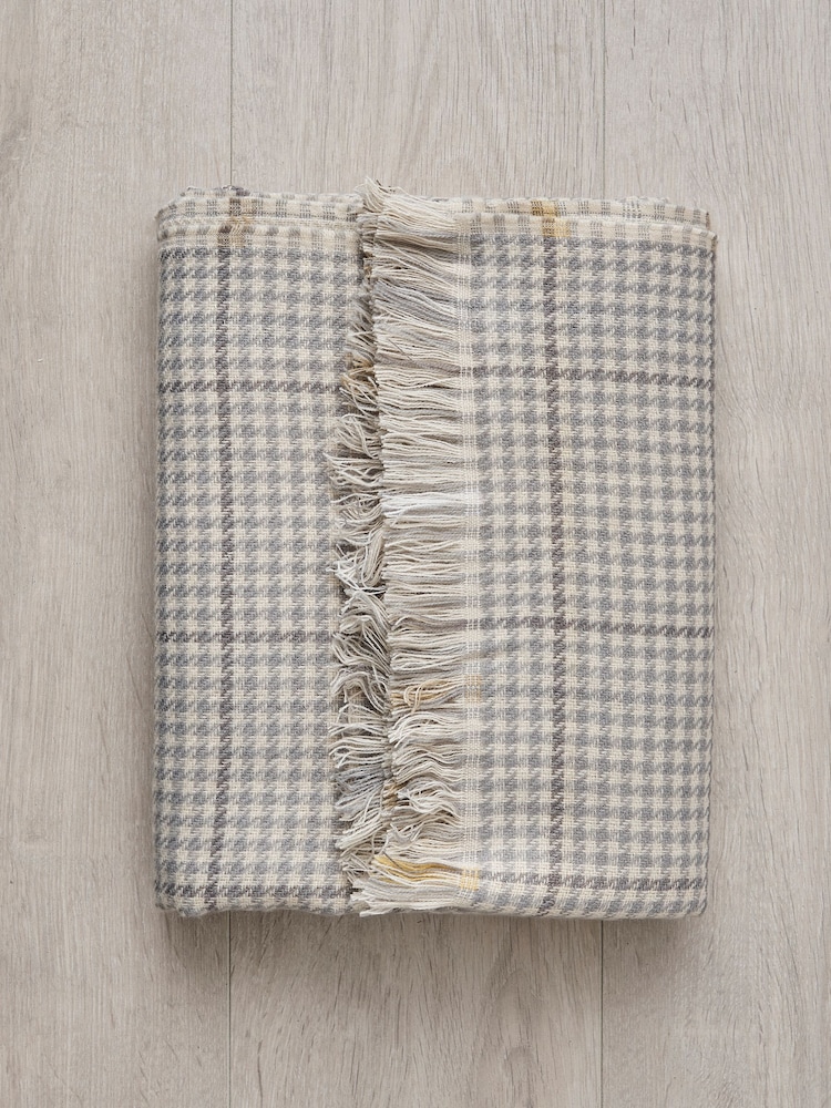 BHS Natural Roma Loose Fringe Throw - Image 3 of 3 BHS Natural Roma Loose Fringe Throw - Image 3 of 3