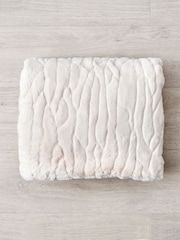 BHS Cream Luxury Embossed Rabbit Faux Fur Throw - Image 3 of 3