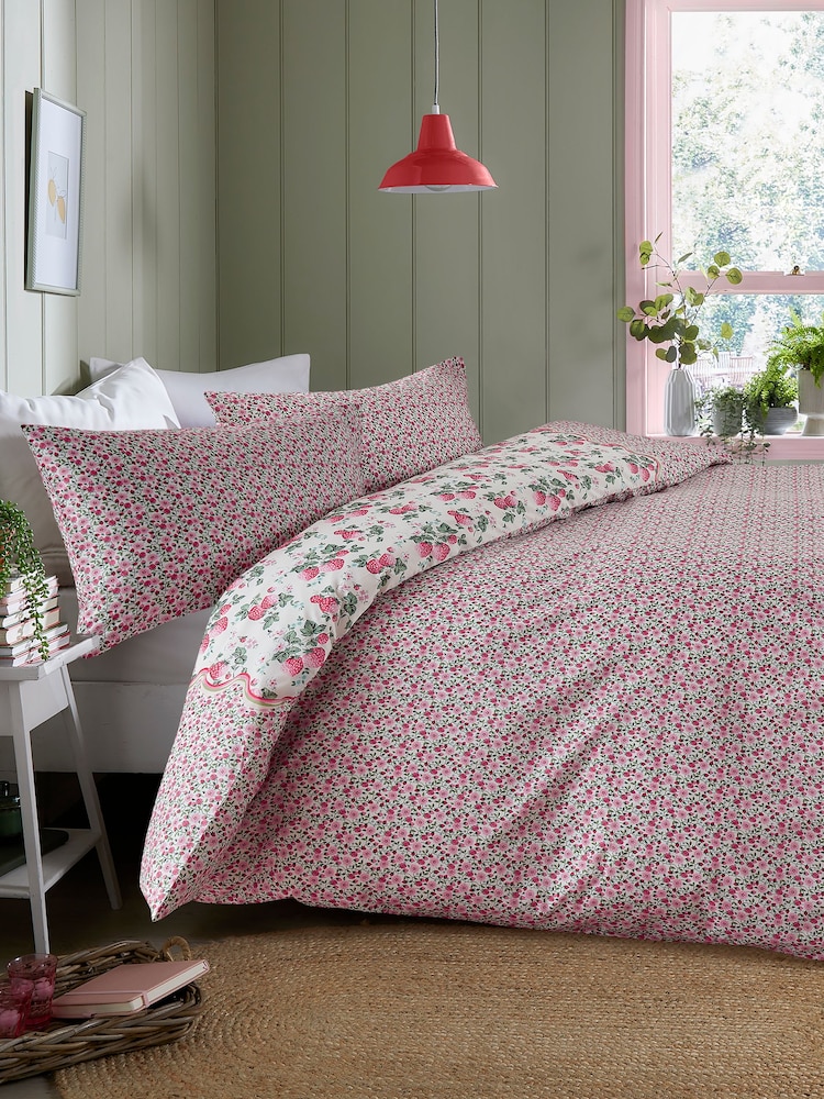 Cath Kidston Strawberry 100% Cotton Reversible Duvet Cover and Pillowcase Set - Изображение 2 из 5 Cath Kidston Strawberry 100% Cotton Reversible Duvet Cover and Pillowcase Set - Изображение 2 из 5